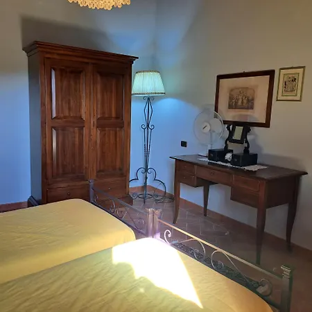 With Swimming Pool, Fenced, 10 Bed Places Toscana Wi-fi Lodge Serre Di Rapolano