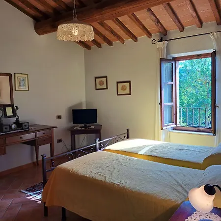 With Swimming Pool, Fenced, 10 Bed Places Toscana Wi-fi Lodge *